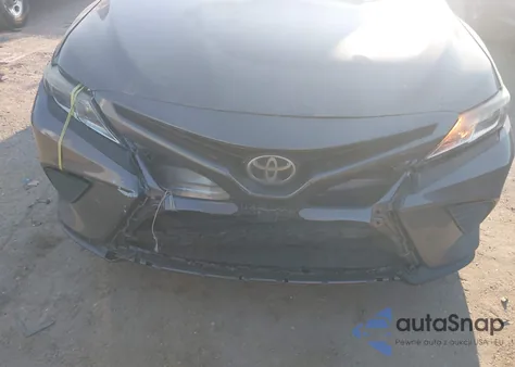 2018 Toyota Camry Se z USA, uszkodzony, nr VIN 4T1B11HK0JU041350